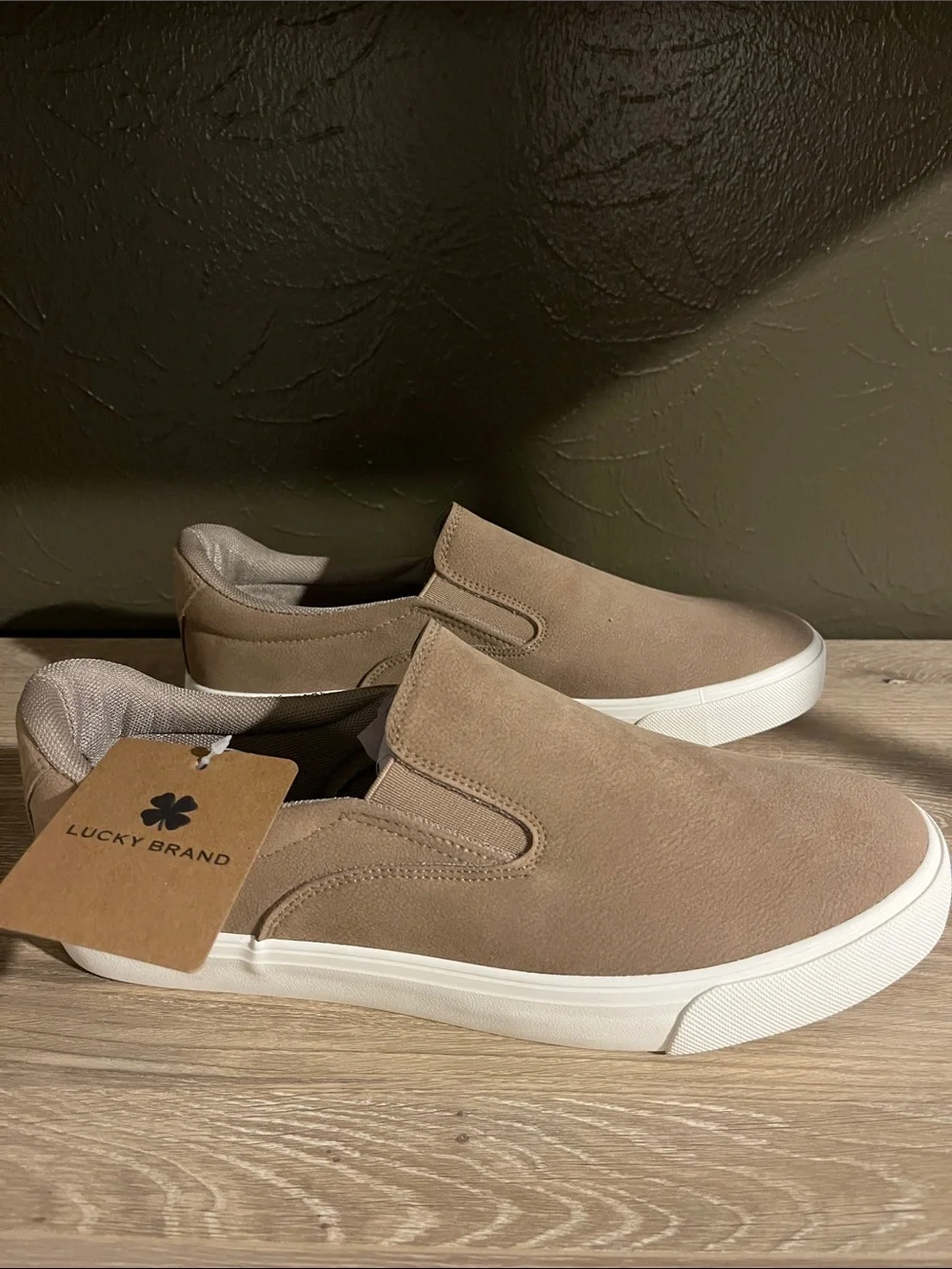Lucky Brand this very